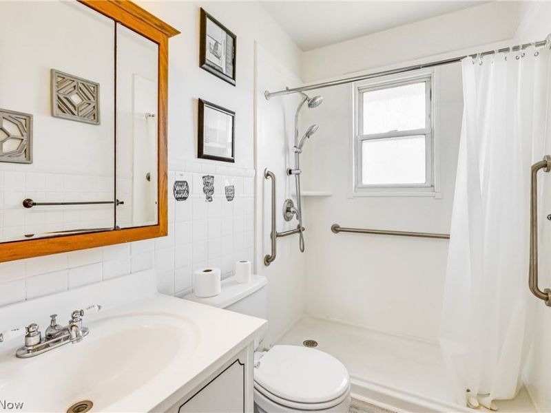 321 Porter Avenue, Campbell, OH 44405 Photo 24