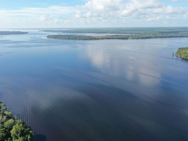 Wooten Rd, Crescent City, FL 32112