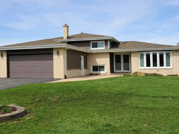 6124 W 123rd Street, Palos Heights, IL 60463