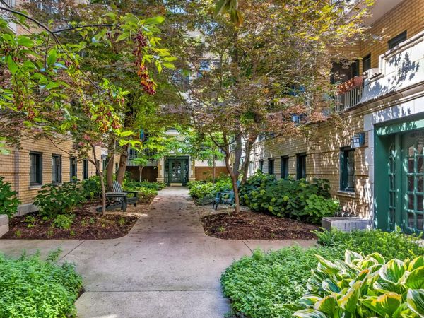 4320 N Clarendon Avenue , Unit 2011, Chicago, IL 60613