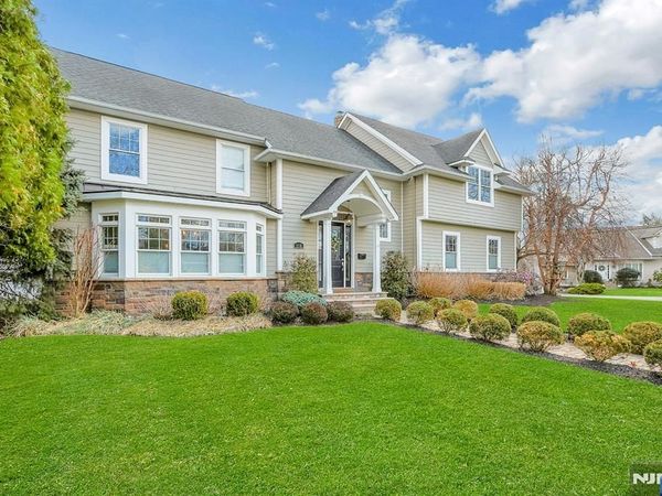 110 Terbell Parkway, RIVER VALE, NJ 07675