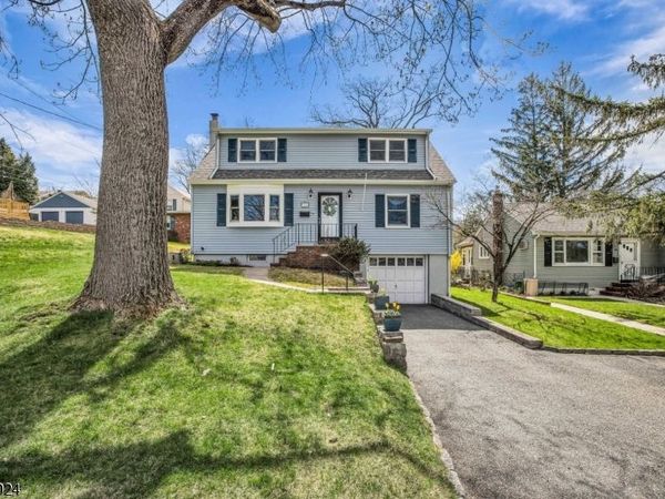 77 S Mountain Ave, Cedar Grove, NJ 07009