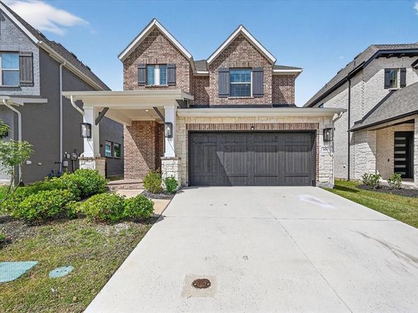 624 Treaty Oak Drive, Lewisville, TX 75056