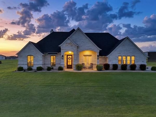 3076 Infinity Drive, Weatherford, TX 76087