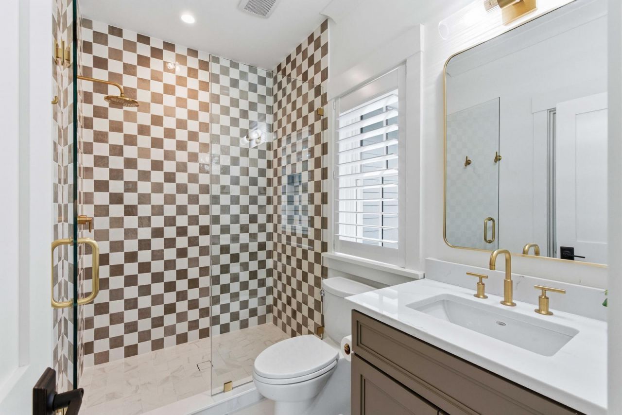 452 Morrison Street Photo 44