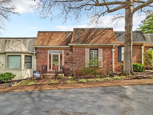 517 Harbor Village Dr , Madison, TN 37115