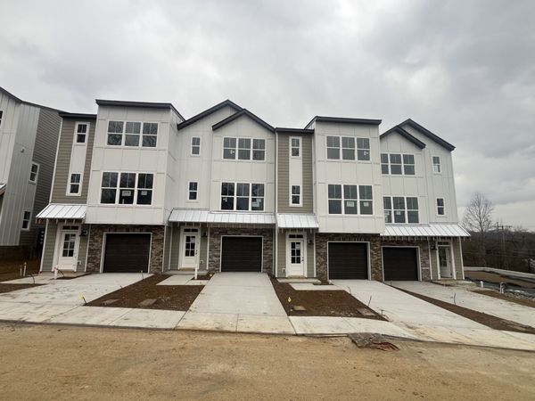 2002 Sonya Terrace , Nashville, TN 37209