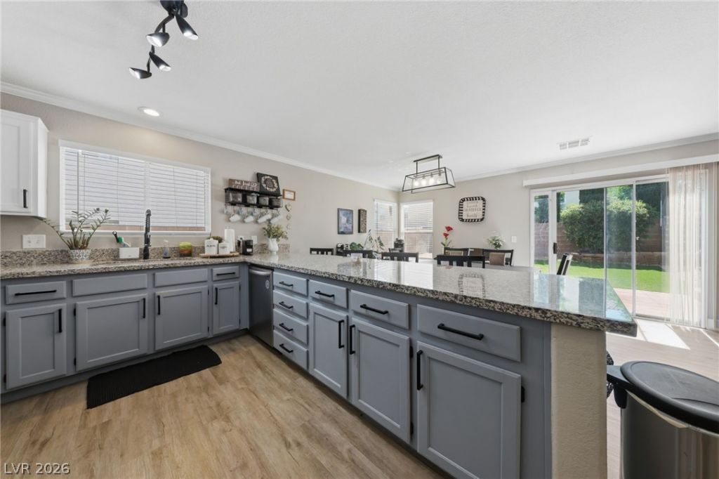 9825 Via Delores Avenue, Las Vegas, NV 89117 Main Photo