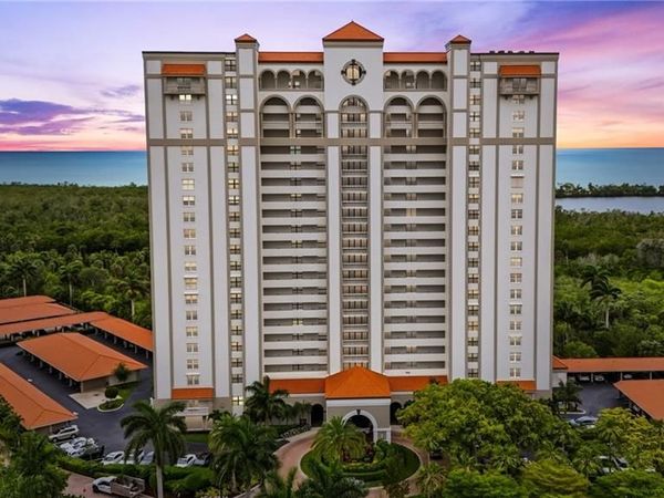 6585 Nicholas BLVD, Unit 902, NAPLES, FL 34108