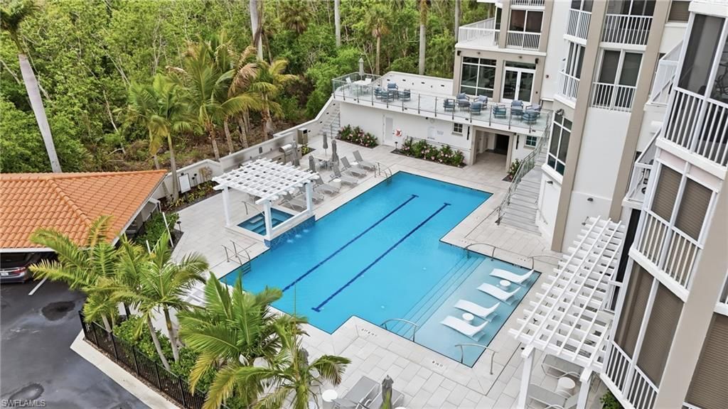 6585 Nicholas Blvd, Unit 902, Naples, FL 34108 Photo
