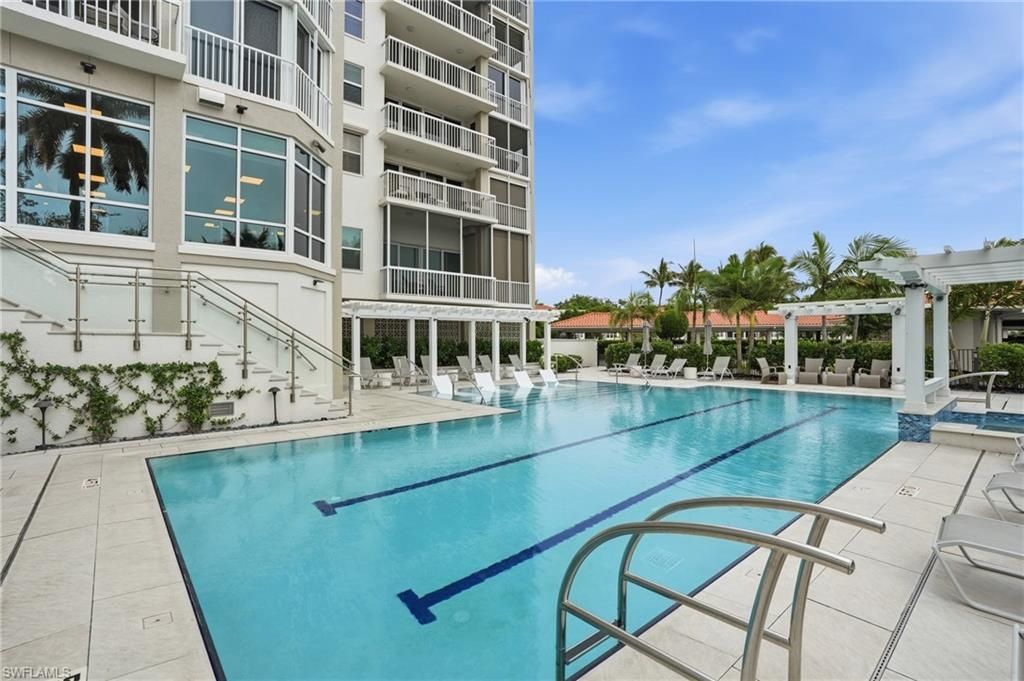 6585 Nicholas Blvd, Unit 902, Naples, FL 34108 Photo