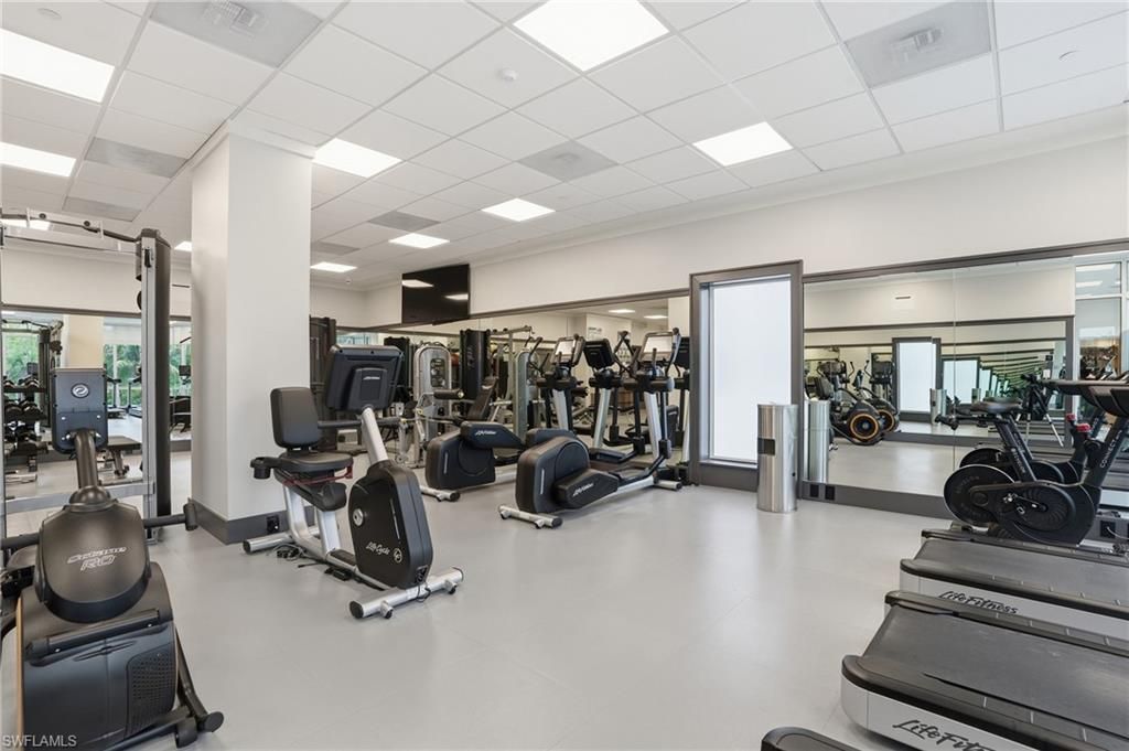 6585 Nicholas Blvd, Unit 902, Naples, FL 34108 Photo