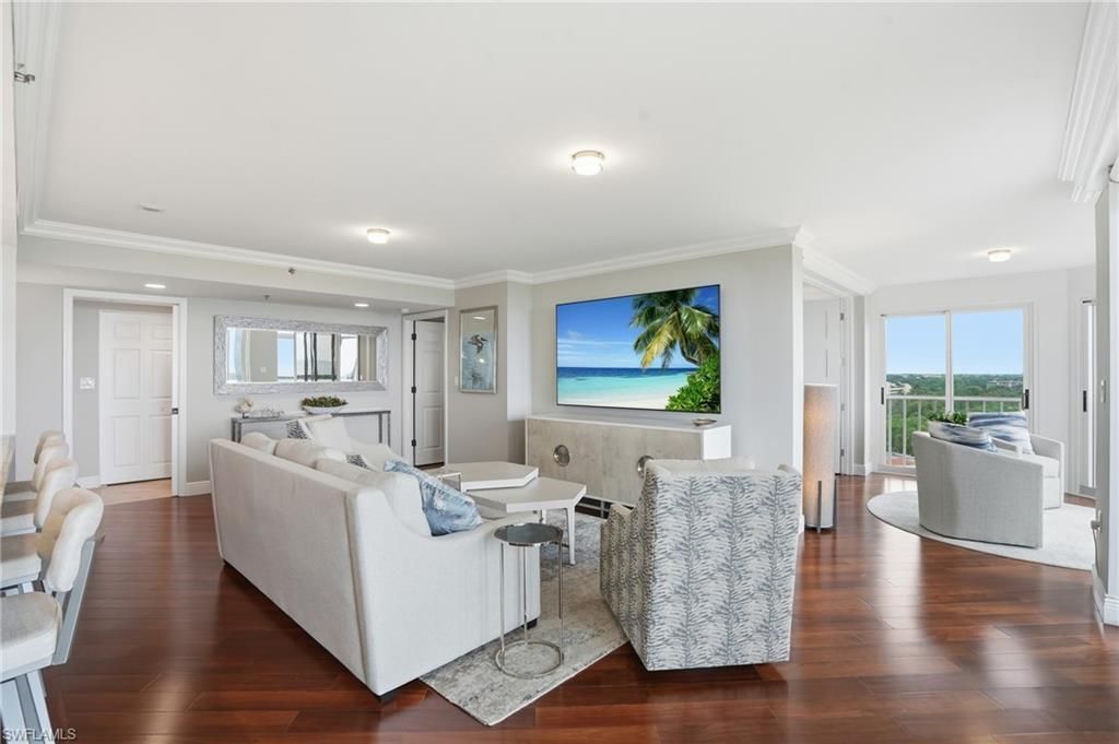 6585 Nicholas Blvd, Unit 902, Naples, FL 34108 Photo