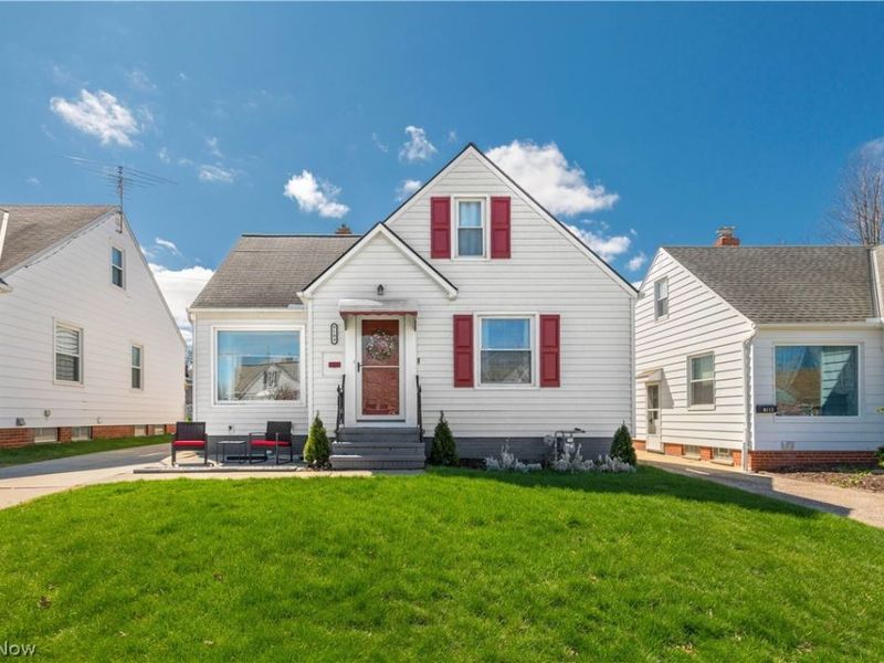 9109 Ansonia Avenue, Brooklyn, OH 44144 Photo 1