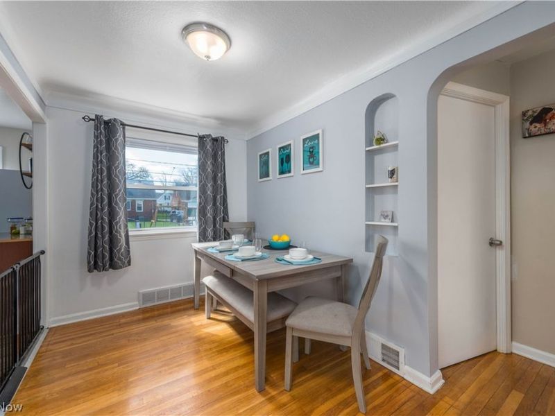 9109 Ansonia Avenue, Brooklyn, OH 44144 Photo 10