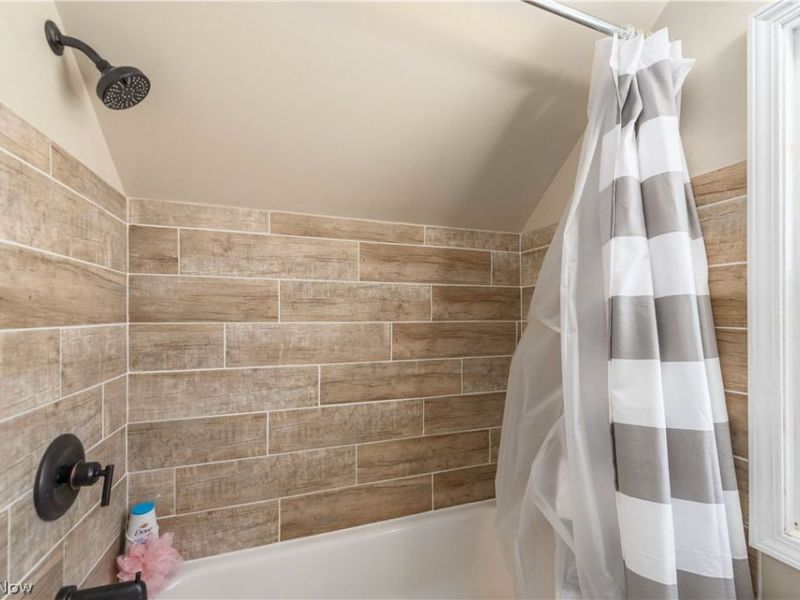 9109 Ansonia Avenue, Brooklyn, OH 44144 Photo 27