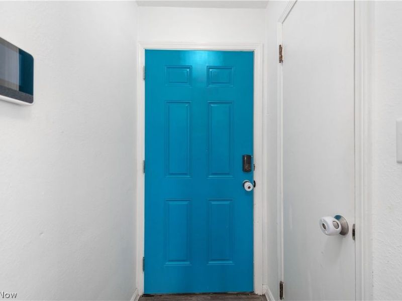 9109 Ansonia Avenue, Brooklyn, OH 44144 Photo 3