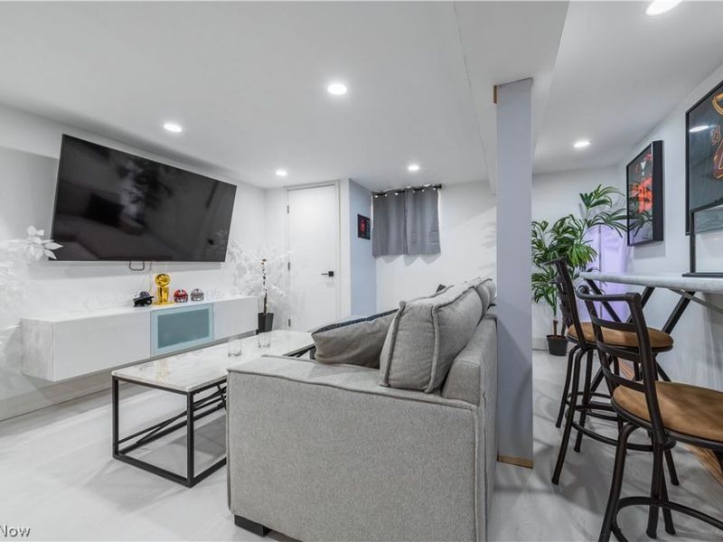 9109 Ansonia Avenue, Brooklyn, OH 44144 Photo 30