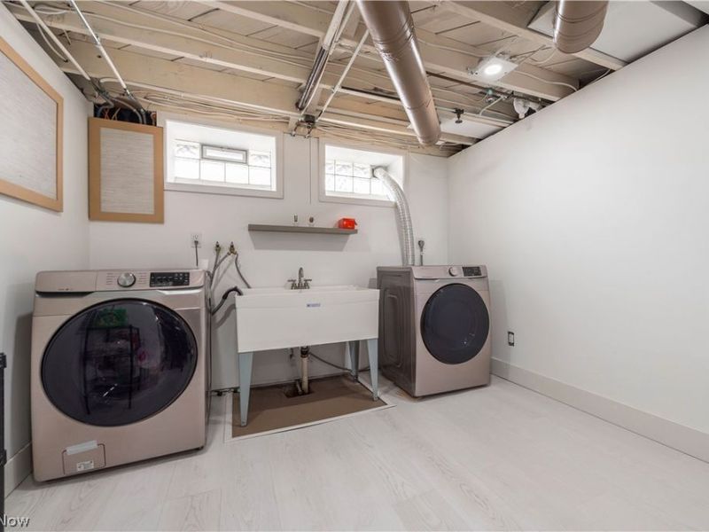 9109 Ansonia Avenue, Brooklyn, OH 44144 Photo 35