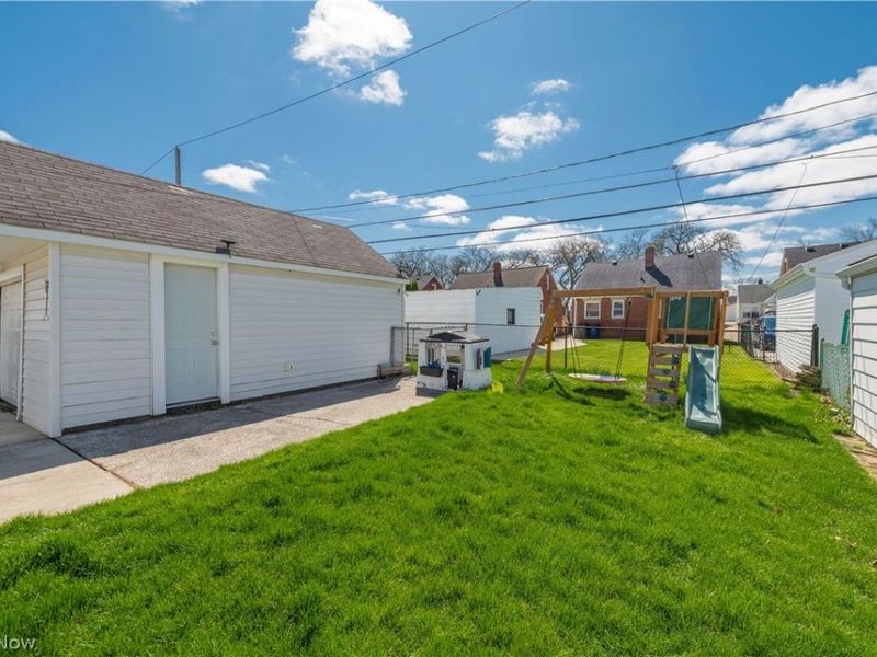 9109 Ansonia Avenue, Brooklyn, OH 44144 Photo 39