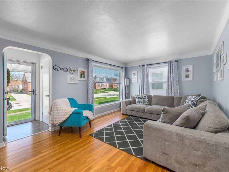 9109 Ansonia Avenue, Brooklyn, OH 44144 Photo 4