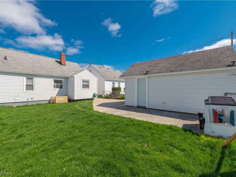 9109 Ansonia Avenue, Brooklyn, OH 44144 Photo 41