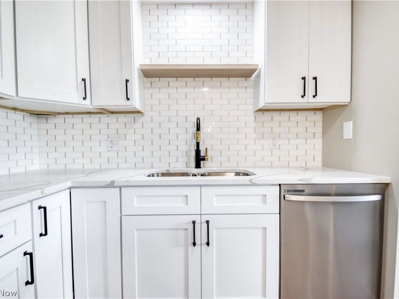 447 Saint Lawrence Boulevard, Eastlake, OH 44095 Photo 15