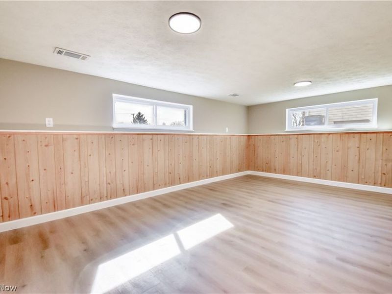 447 Saint Lawrence Boulevard, Eastlake, OH 44095 Photo 25