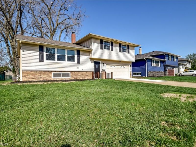 447 Saint Lawrence Boulevard, Eastlake, OH 44095 Photo 3