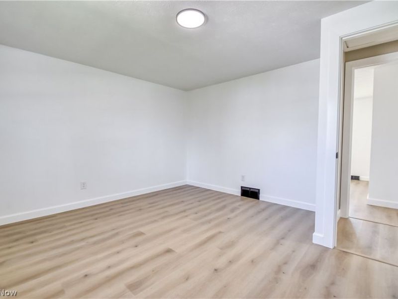 447 Saint Lawrence Boulevard, Eastlake, OH 44095 Photo 37