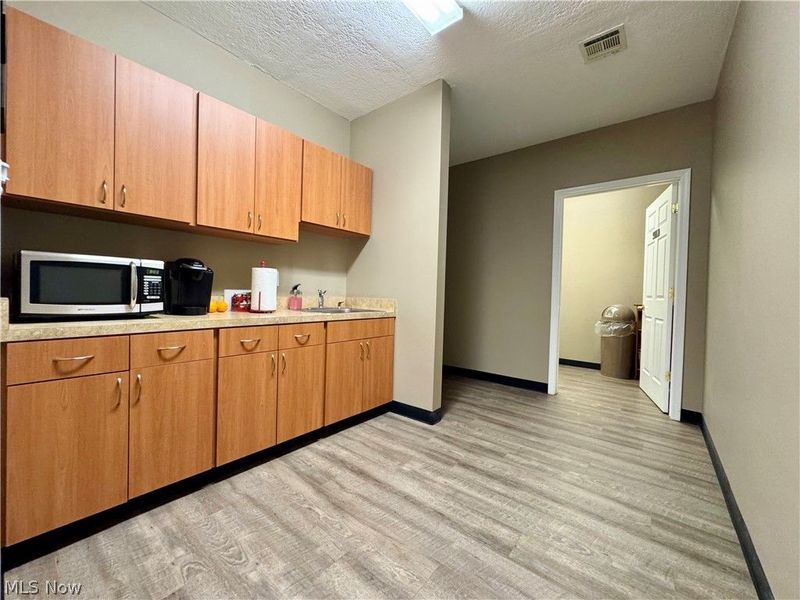 4720 Everhard Road NW, Canton, OH 44718 Photo 19