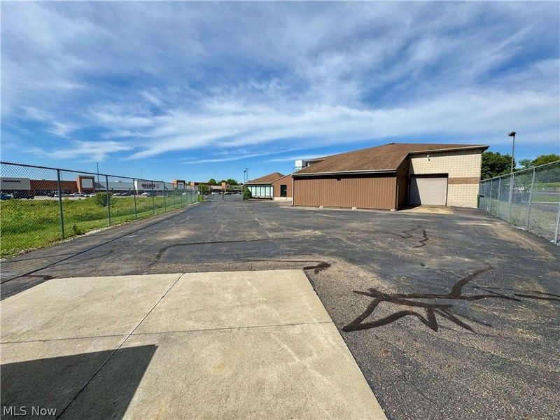 4720 Everhard Road NW, Canton, OH 44718 Photo 3
