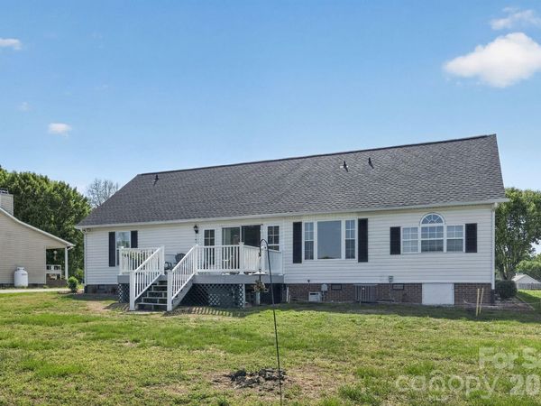 101 Erin Lane, Thomasville, NC 27360