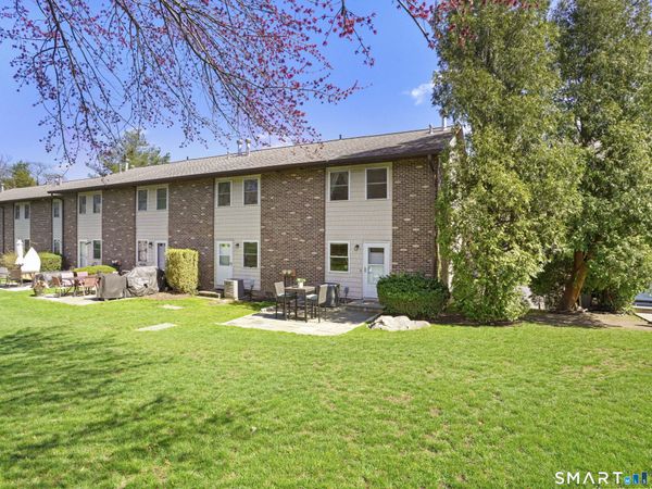 368 Knapps , Unit 368, Fairfield, CT 06824