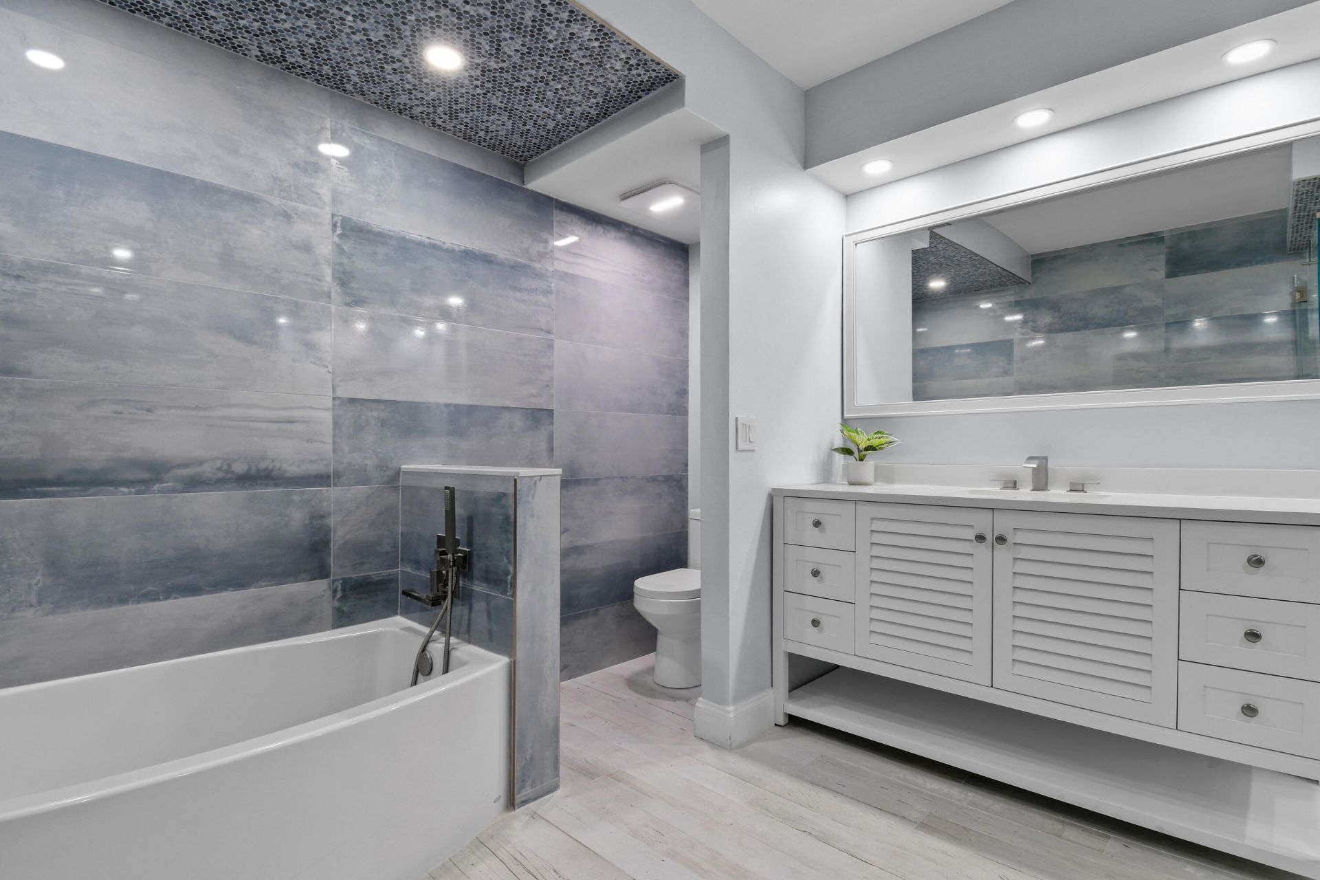 3546 S Ocean Boulevard, Unit 420, South Palm Beach, FL 33480 Photo