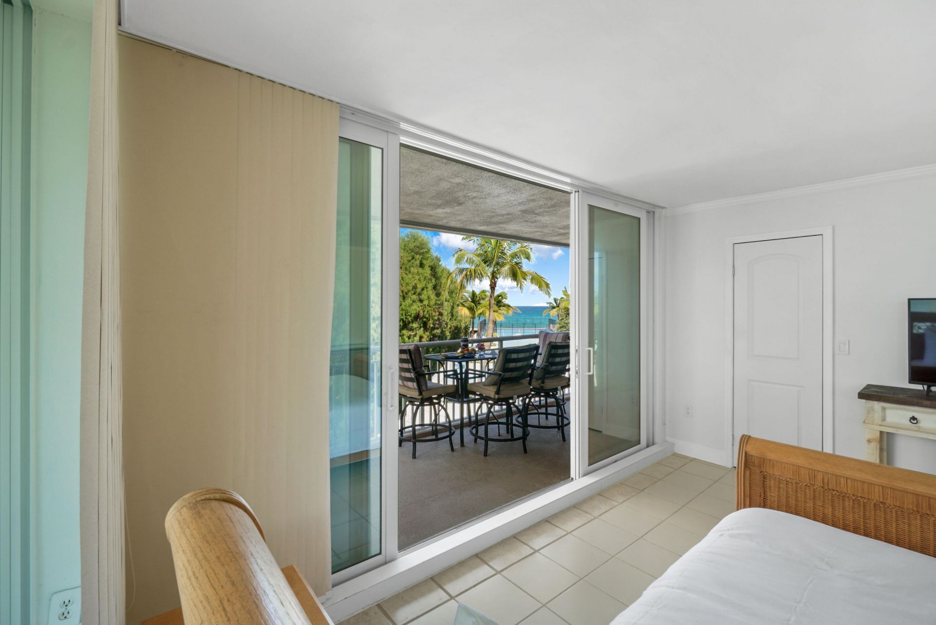 3546 S Ocean Boulevard, Unit 420, South Palm Beach, FL 33480 Photo