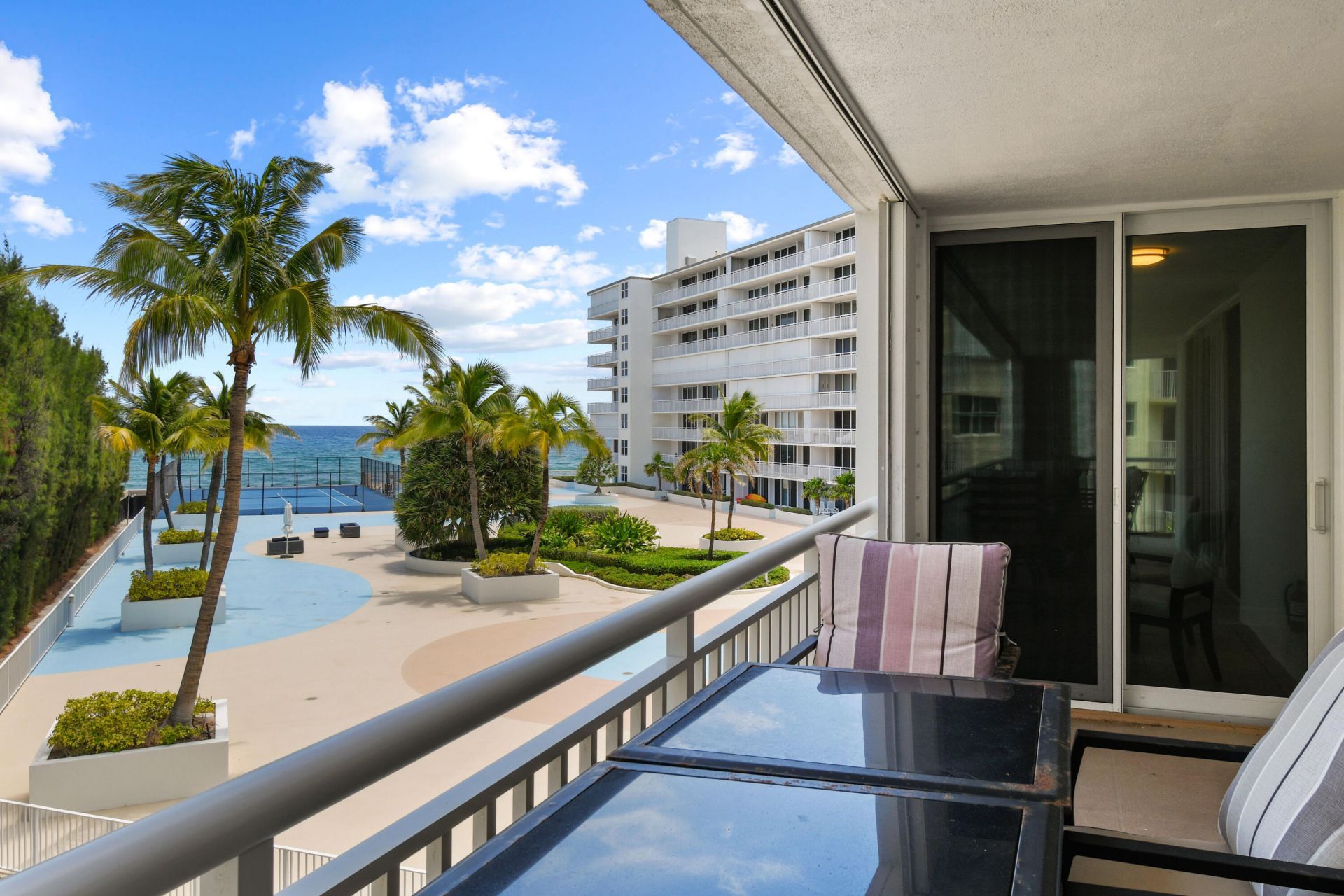 3546 S Ocean Boulevard, Unit 420, South Palm Beach, FL 33480 Photo
