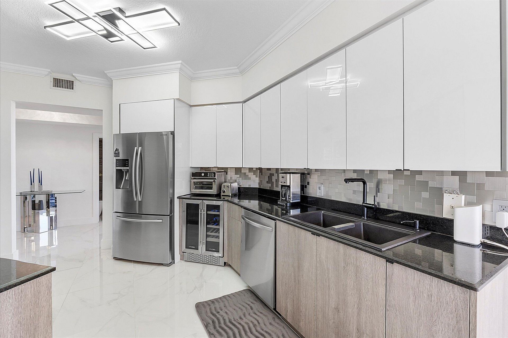 3100 N Ocean Boulevard, Unit 601, Fort Lauderdale, FL 33308 Photo