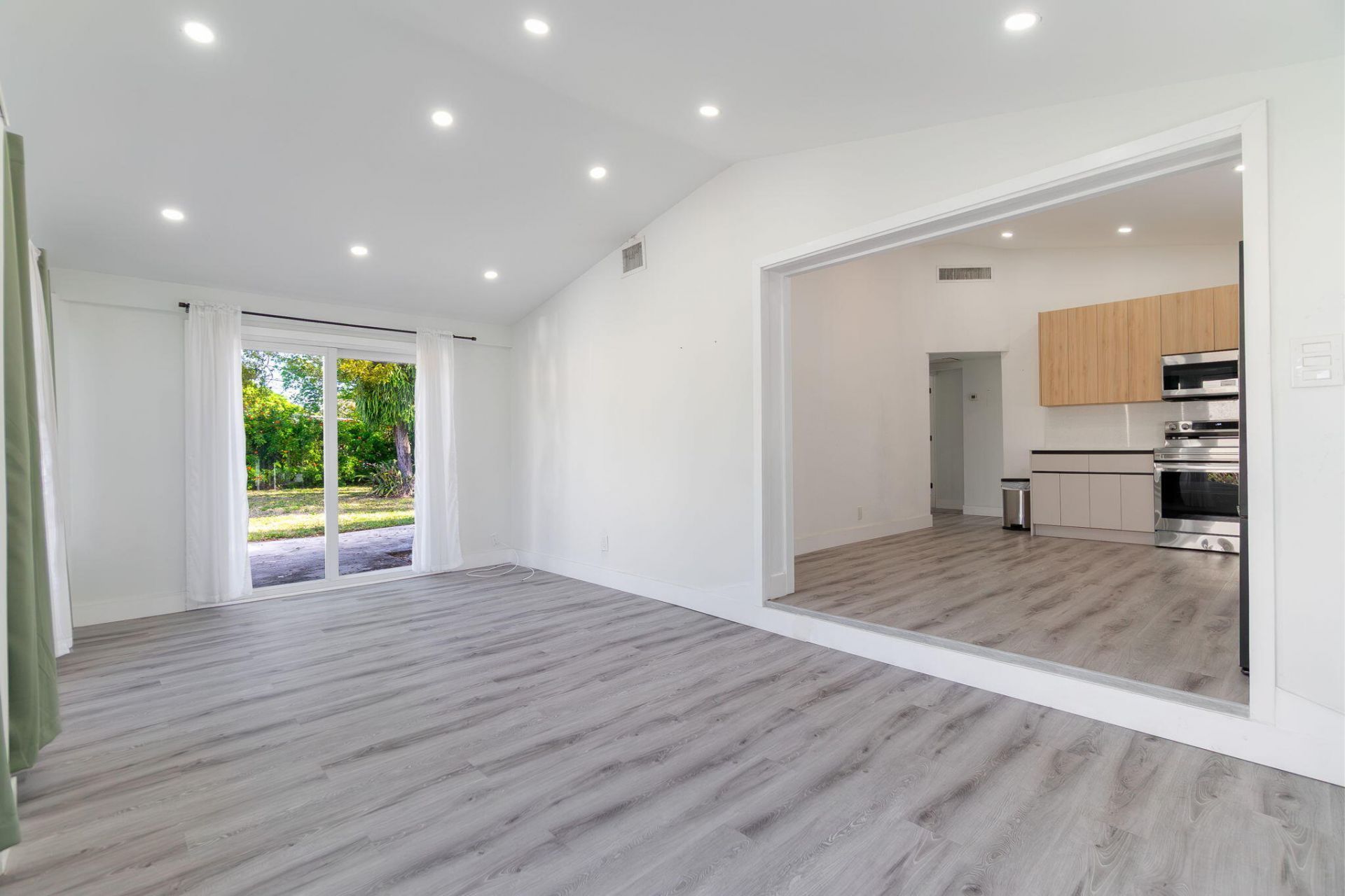 113 SE 8th Avenue, Boynton Beach, FL 33435 Photo