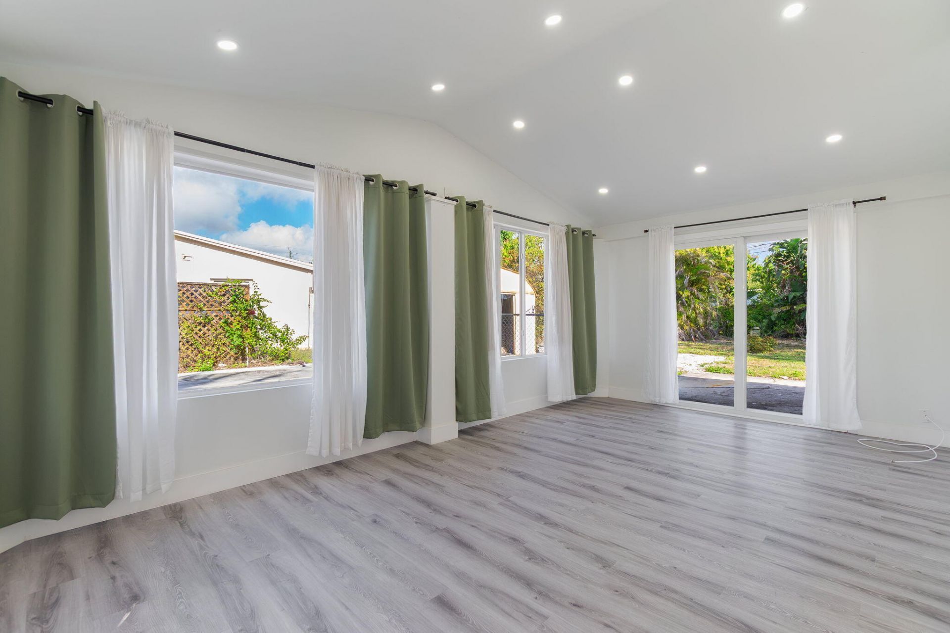 113 SE 8th Avenue, Boynton Beach, FL 33435 Photo