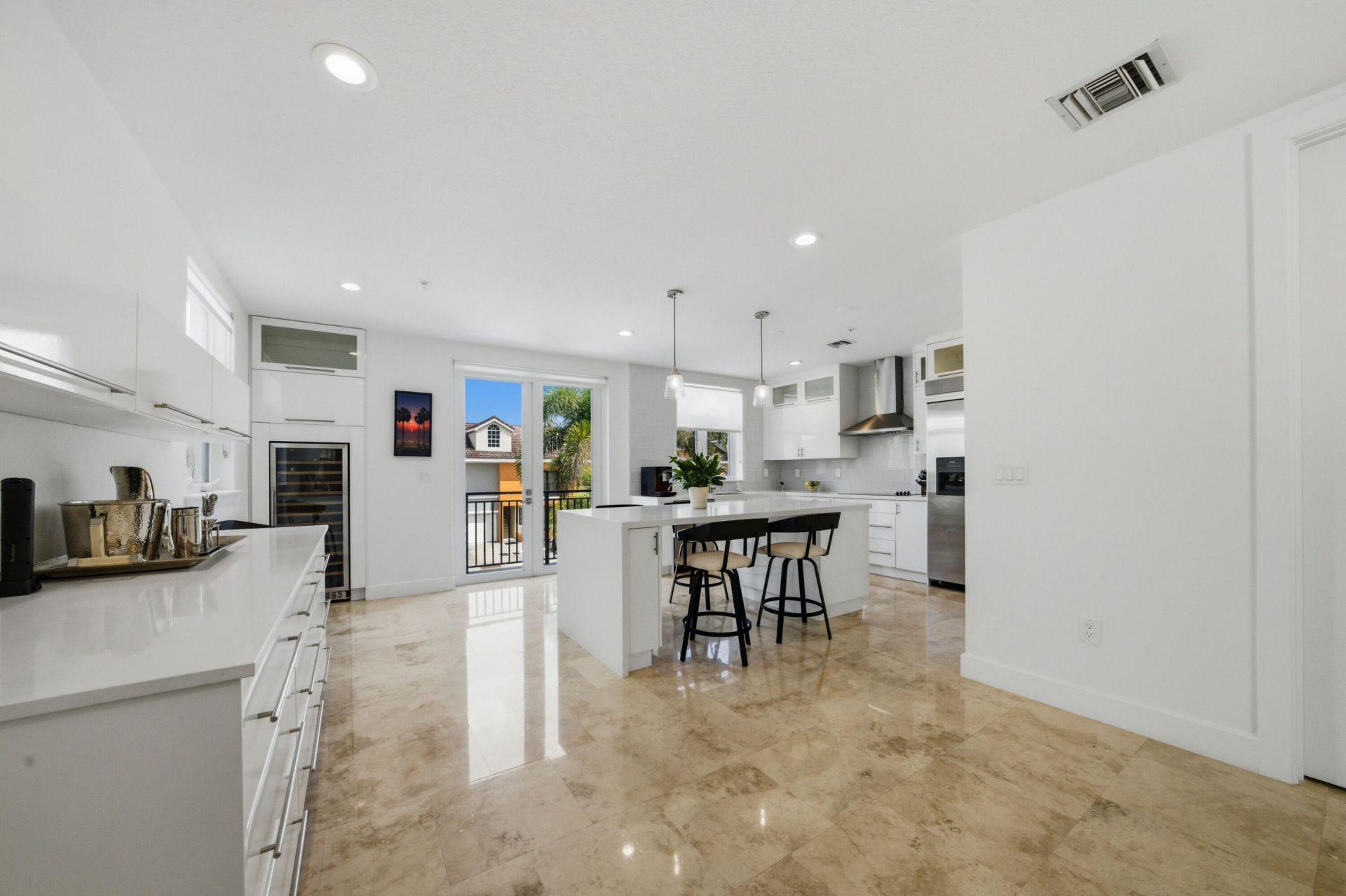 69 Isle Of Venice Drive, Fort Lauderdale, FL 33301 Photo