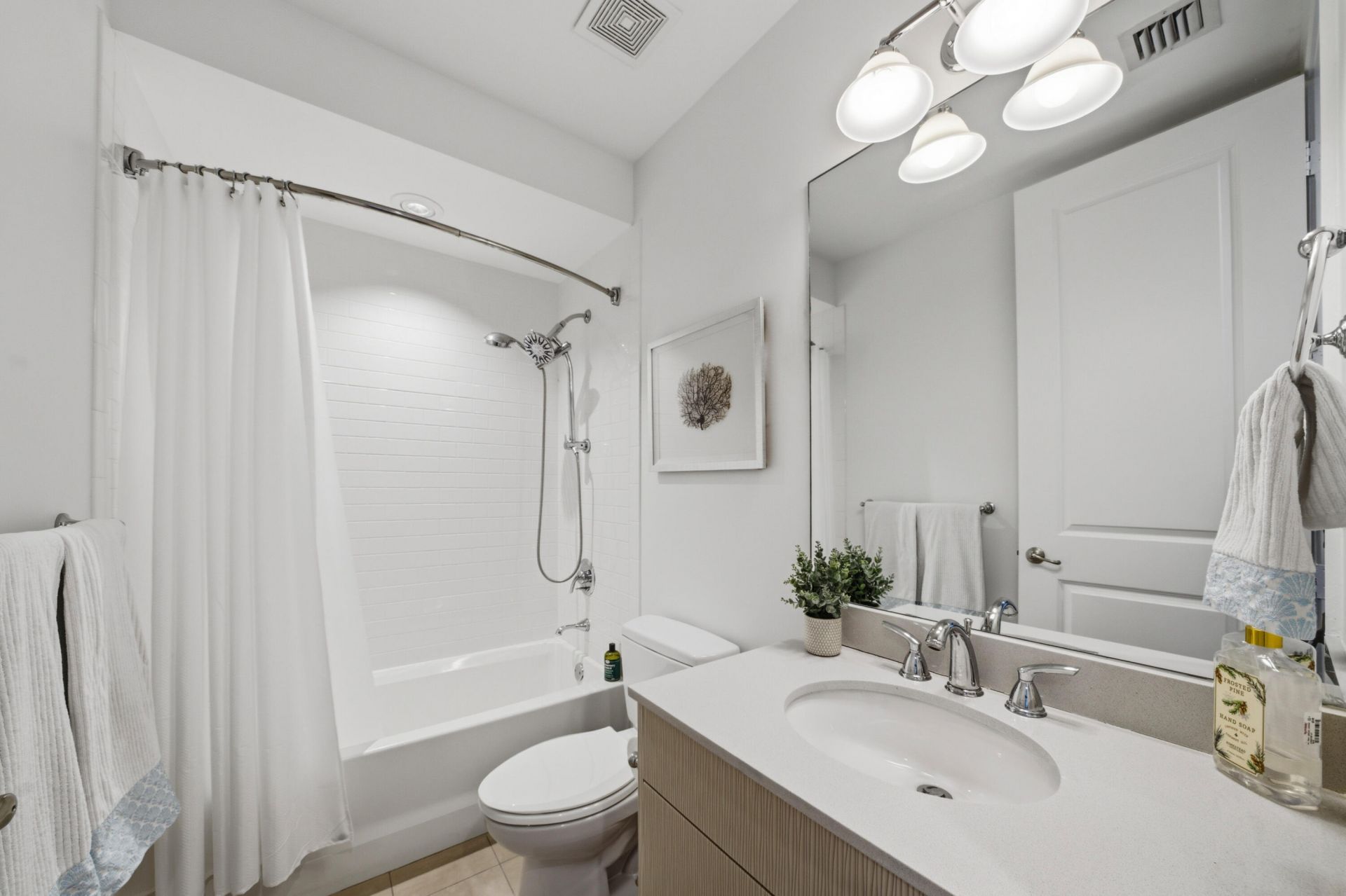 69 Isle Of Venice Drive, Fort Lauderdale, FL 33301 Photo