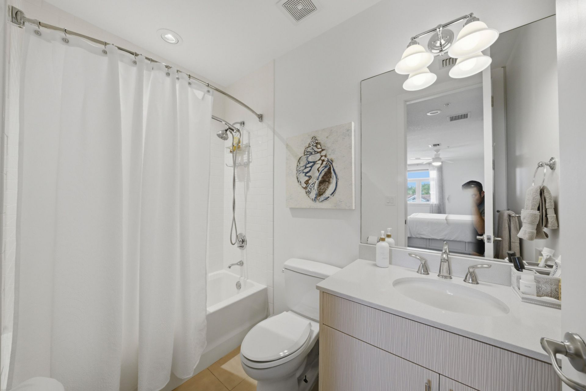 69 Isle Of Venice Drive, Fort Lauderdale, FL 33301 Photo