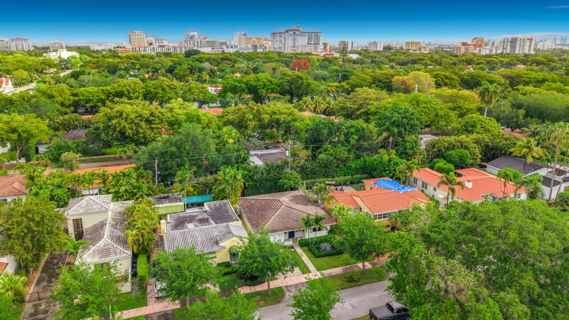 323 Velarde Avenue, Coral Gables, FL 33134 Photo