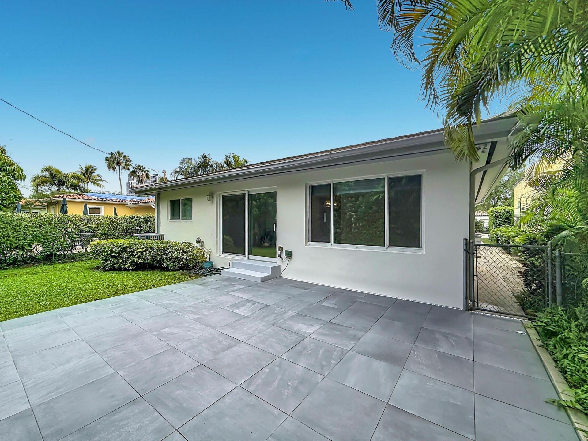 323 Velarde Avenue, Coral Gables, FL 33134 Photo