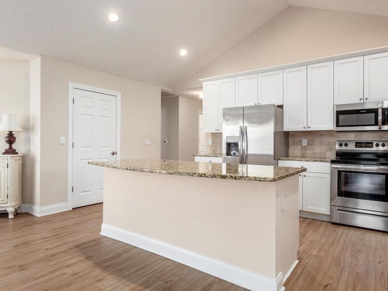 109 Narragansett Drive, Buckeye Lake, OH 43008 Photo 11