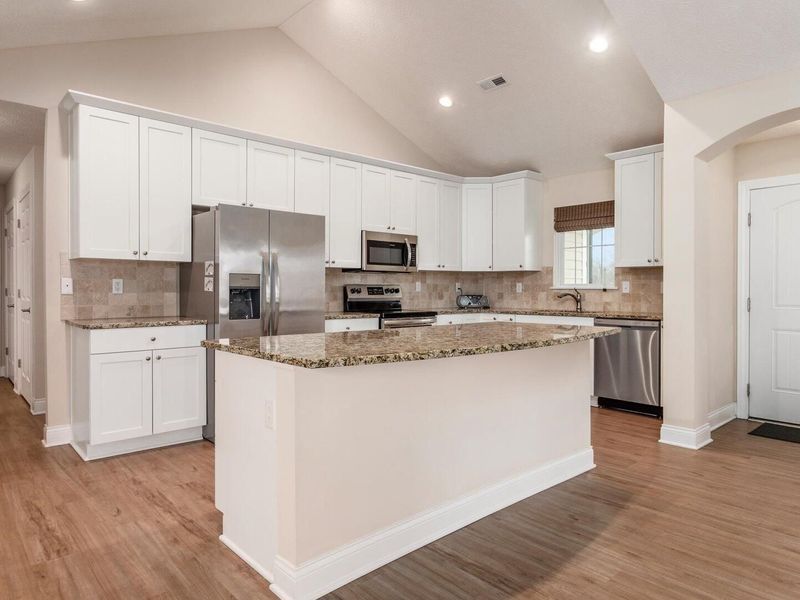 109 Narragansett Drive, Buckeye Lake, OH 43008 Photo 12