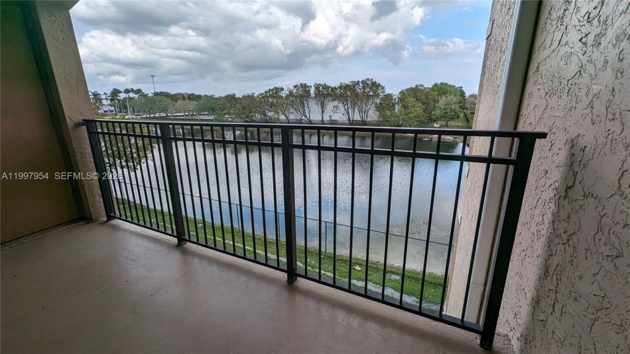 151 SW 117th Ave, Unit 9306, Pembroke Pines, FL 33025 Photo