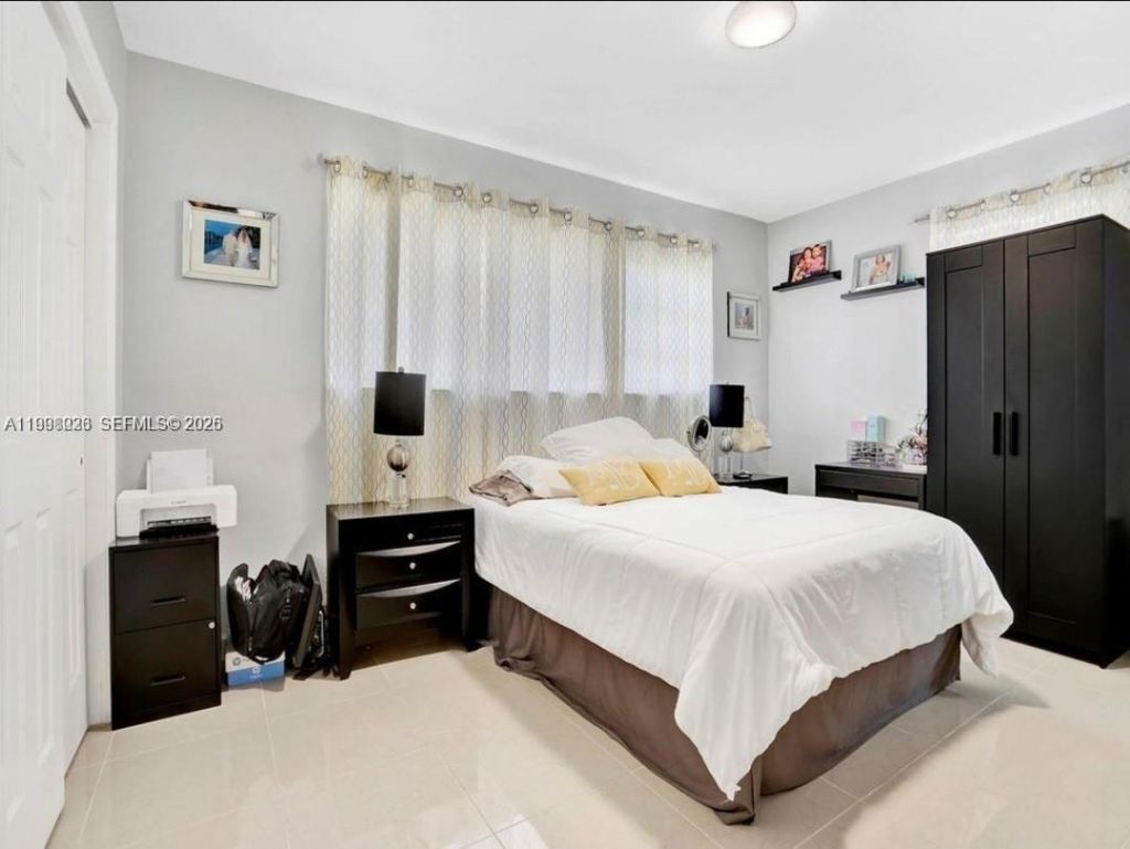 6930 SW 12th St, Pembroke Pines, FL 33023 Photo