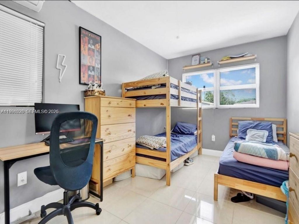 6930 SW 12th St, Pembroke Pines, FL 33023 Photo